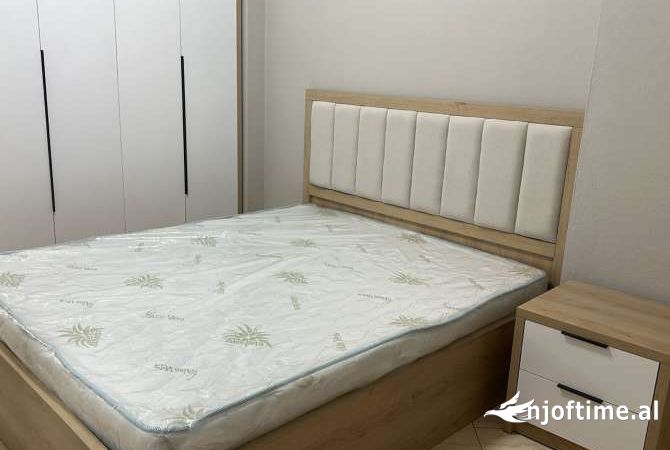 Shtepi me qera 1+1 ne Tirane - 599 Euro