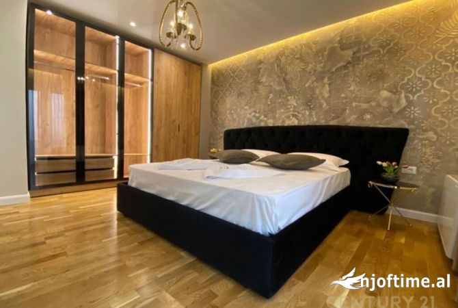 Shtepi ne shitje 3+1 ne Tirane - 320,000 Euro