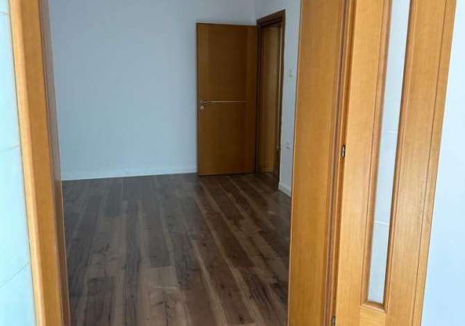 Ambjent biznesi me qera 1+1 ne Durres - 650 Euro