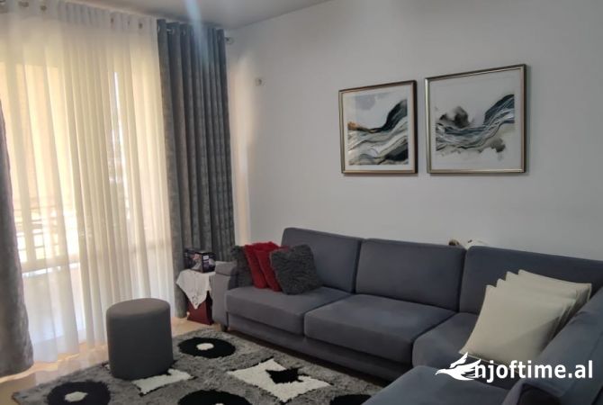 Shtepi ne shitje 2+1 ne Tirane - 120,000 Euro