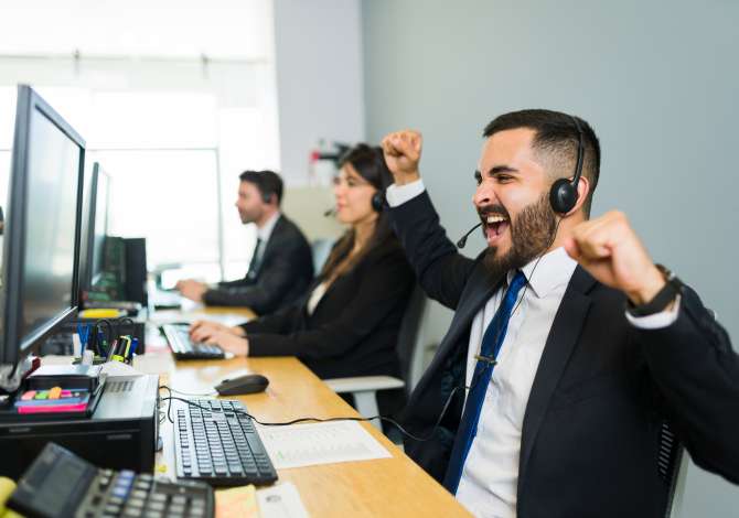 Offerte di lavoro Agente Call Center Principiante/Poca esperienza a Tirana