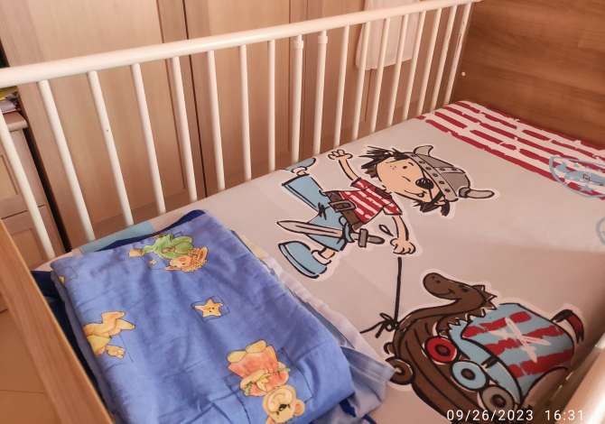 krevat femijesh i perdorur Shitet krevat për fëmijë 0-6 vjeç. 