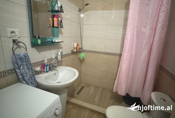 Shtepi ne shitje 1+1 ne Tirane - 65,000 Euro