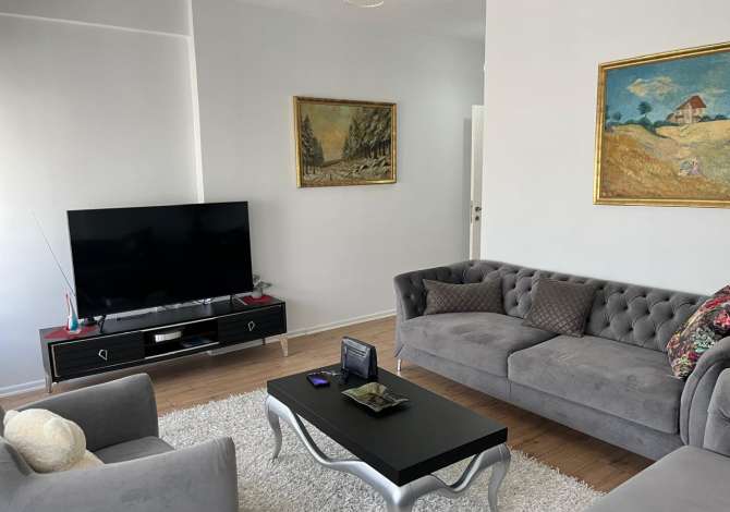 Shtepi me qera 2+1 ne Tirane - 750 Euro