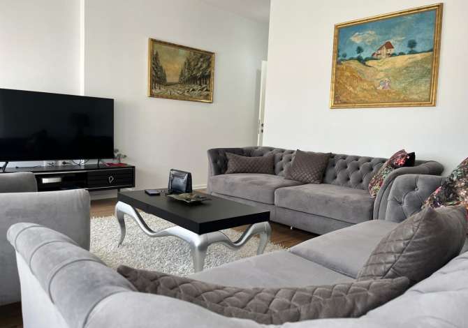 Shtepi me qera 2+1 ne Tirane - 750 Euro