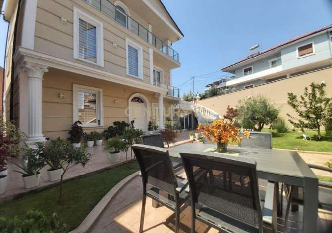Casa in vendita 3+1 a Tirana - 450,000 Euro