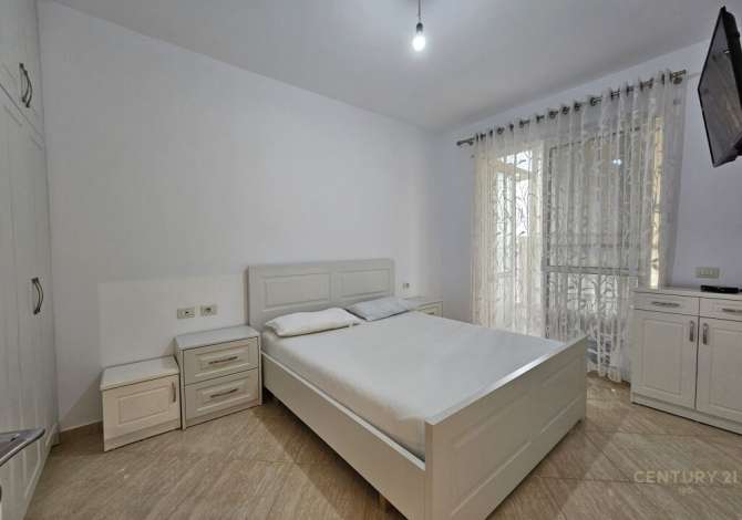 Shtepi me qera 2+1 ne Tirane - 480 Euro