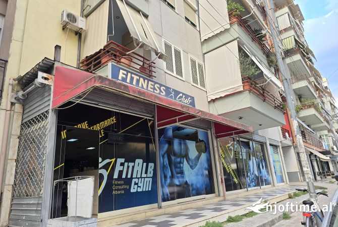 Ambjent biznesi me qera 1+1 ne Tirane - 3,200 Euro