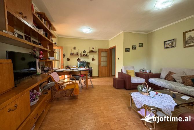 Shtepi ne shitje 2+1 ne Tirane - 200,000 Euro