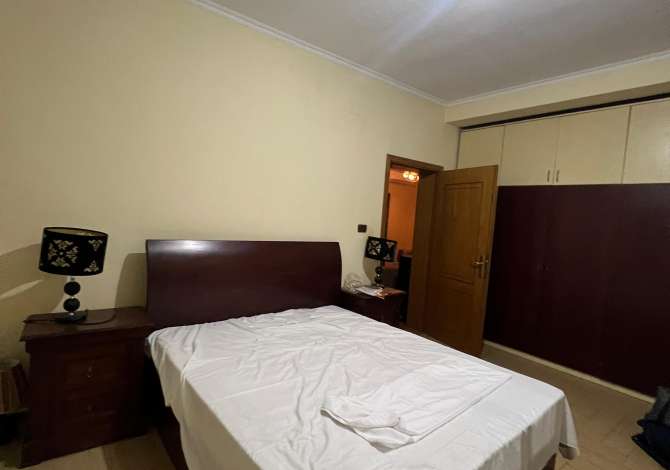 Shtepi me qera 2+1 ne Tirane - 400 Euro