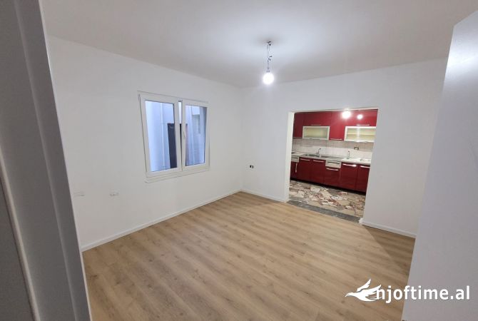 Shtepi me qera 2+1 ne Tirane - 500 Euro