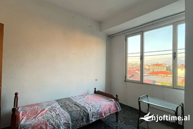 Shtepi me qera 2+1 ne Tirane - 400 Euro