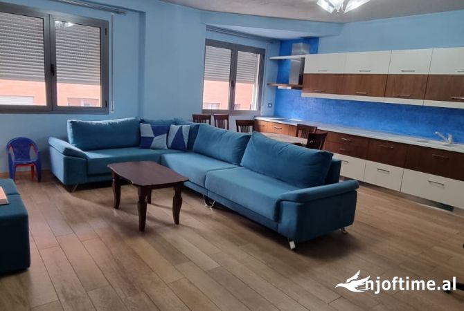 Shtepi me qera 2+1 ne Tirane - 550 Euro