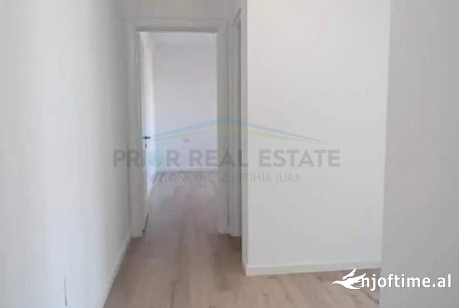 Shtepi ne shitje 1+1 ne Tirane - 150,000 Euro