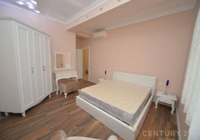 Shtepi me qera 2+1 ne Tirane - 1,200 Euro