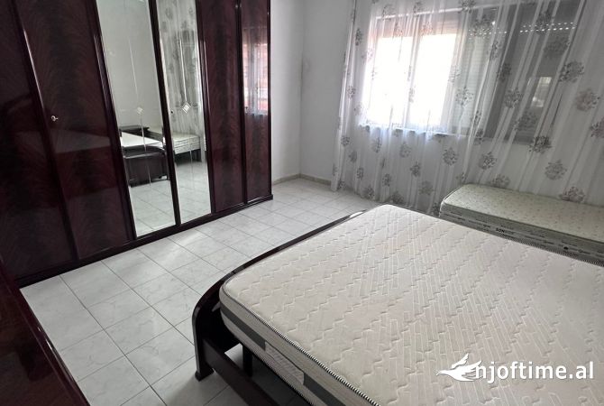 Shtepi me qera 2+1 ne Tirane - 500 Euro