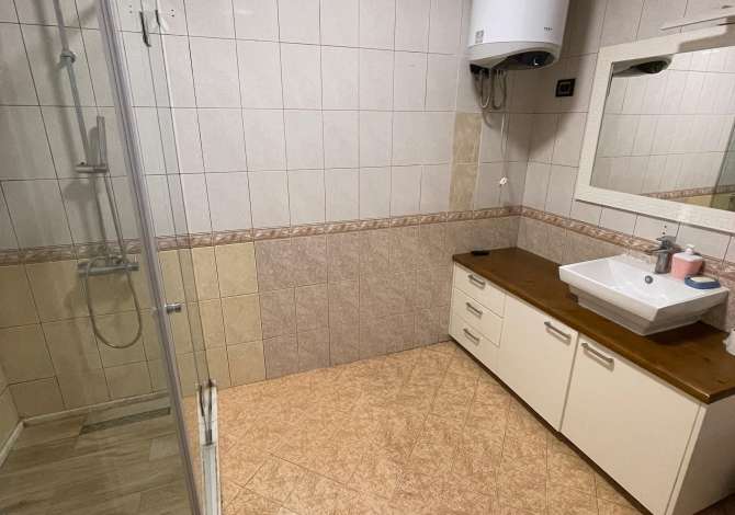 Shtepi me qera 2+1 ne Tirane - 650 Euro