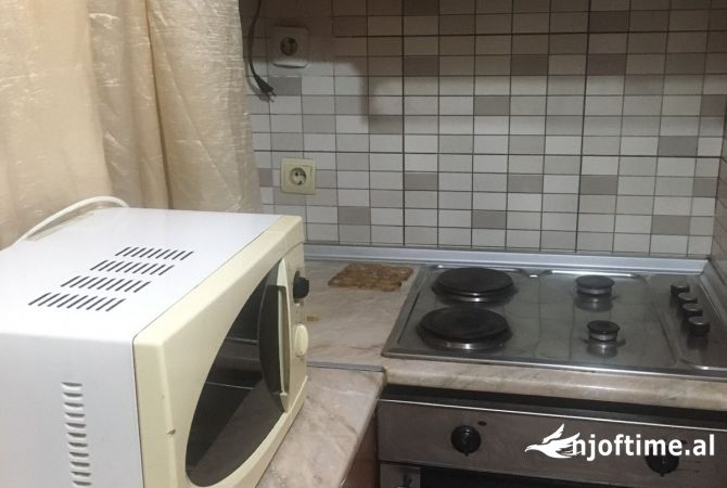 Shtepi me qera 2+1 ne Tirane - 400 Euro