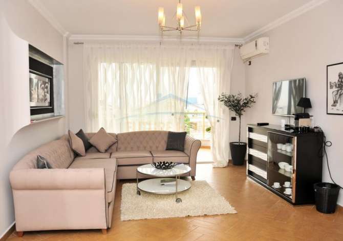 Casa in affitto 2+1 a Tirana - 900 Euro
