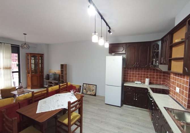 Shtepi me qera 1+1 ne Tirane - 550 Euro