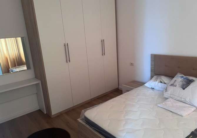 Shtepi me qera 2+1 ne Tirane - 400 Euro