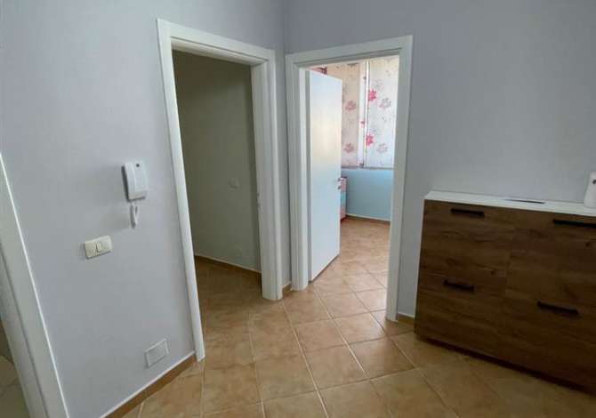 Shtepi me qera 2+1 ne Tirane - 750 Euro