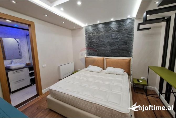 Shtepi ne shitje 5+1 ne Tirane - 500,000 Euro