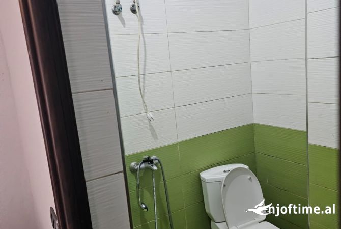 Shtepi me qera 2+1 ne Tirane - 370 Euro