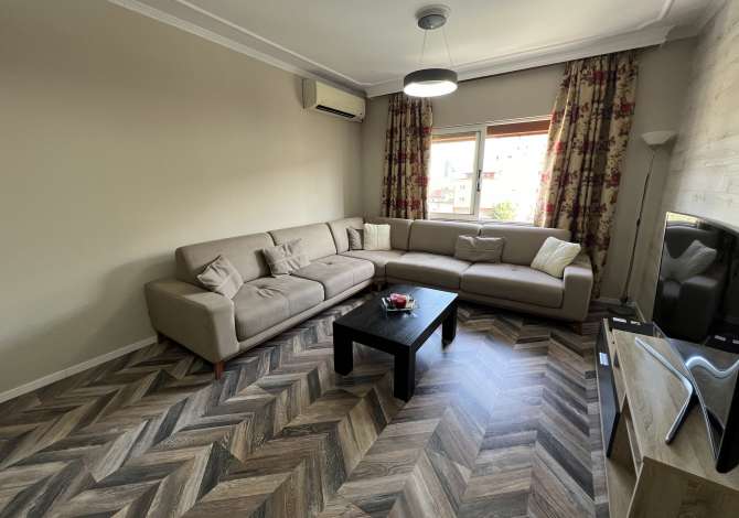 Shtepi me qera 2+1 ne Tirane - 750 Euro