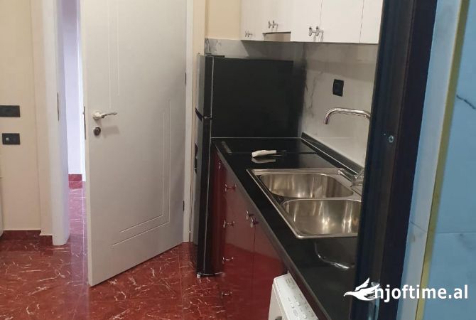 Shtepi me qera Garsoniere ne Tirane - 500 Euro