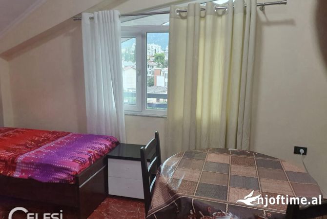 Shtepi me qera Garsoniere ne Tirane - 500 Euro