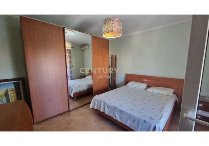 Shtepi me qera 2+1 ne Tirane - 750 Euro