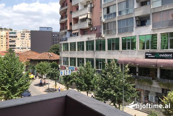 Shtepi me qera 3+1 ne Tirane - 800 Euro