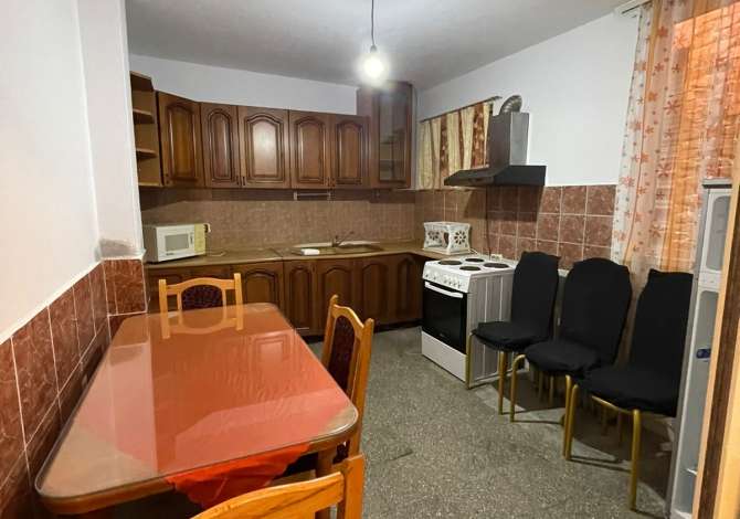Casa in affitto 4+1 a Tirana