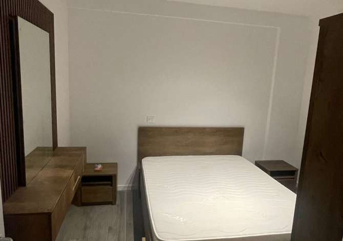 Shtepi me qera 2+1 ne Tirane - 800 Euro