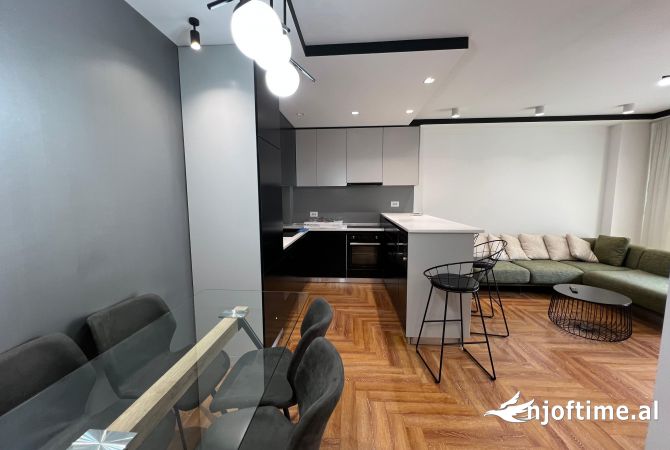 Shtepi ne shitje 2+1 ne Tirane - 240,000 Euro