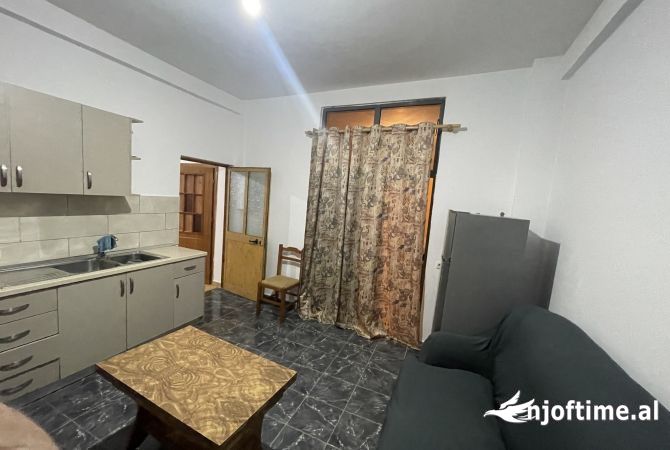 Shtepi me qera 1+1 ne Tirane - 180 Euro