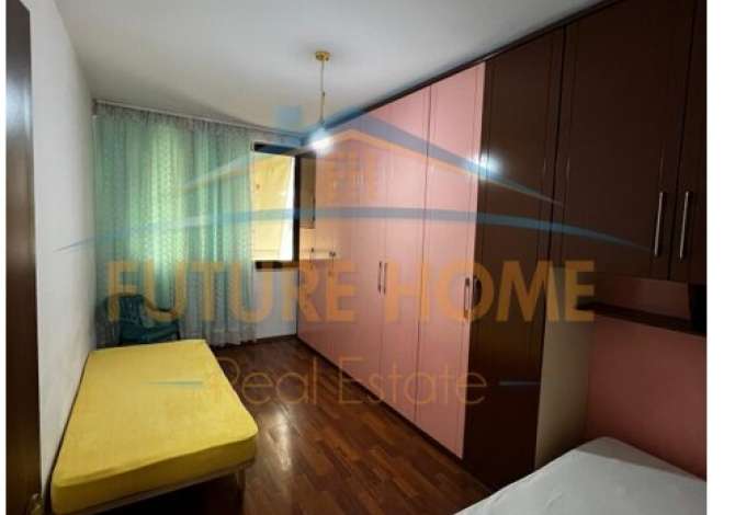 Shtepi me qera 2+1 ne Tirane - 600 Euro