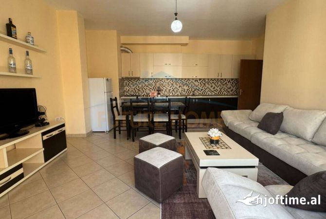 Shtepi me qera 1+1 ne Tirane - 400 Euro