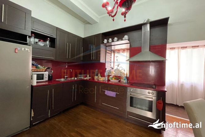 Shtepi ne shitje 2+1 ne Tirane - 350,000 Euro