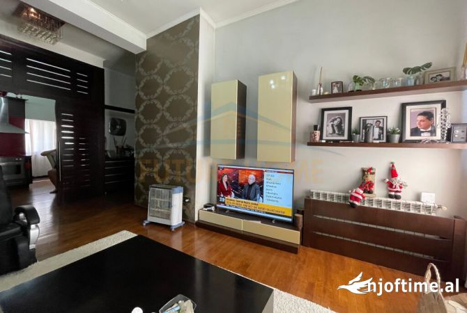 Shtepi ne shitje 2+1 ne Tirane - 350,000 Euro