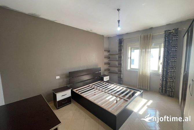 Shtepi me qera 1+1 ne Tirane - 370 Euro