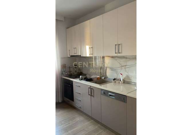 Shtepi me qera 2+1 ne Tirane - 900 Euro