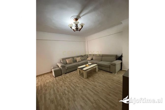 Casa in affitto 2+1 a Tirana - 450 Euro