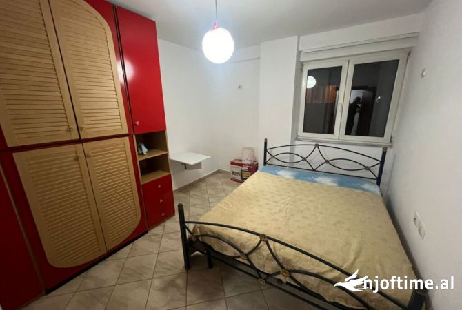 Shtepi me qera 2+1 ne Tirane - 550 Euro