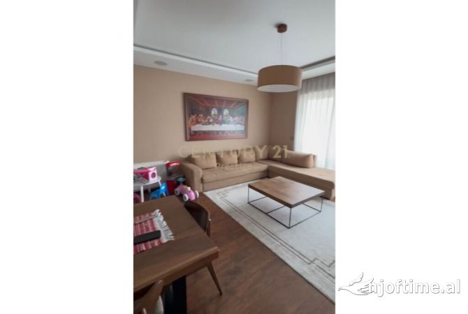 Casa in affitto 2+1 a Tirana - 2,500 Euro