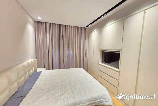 Shtepi me qera 2+1 ne Tirane - 750 Euro