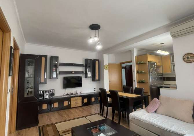 Shtepi me qera 2+1 ne Tirane - 600 Euro