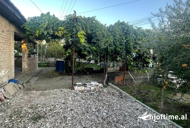 Shtepi ne shitje 1+1 ne Tirane - 63,000 Euro