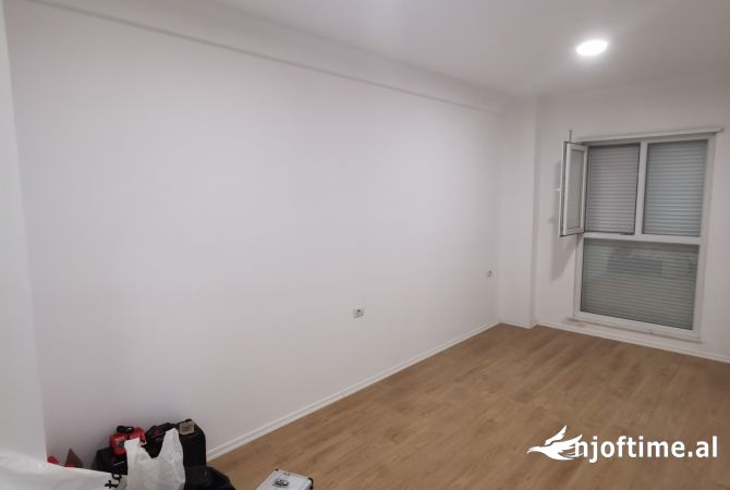 Shtepi ne shitje 2+1 ne Tirane - 105,000 Euro